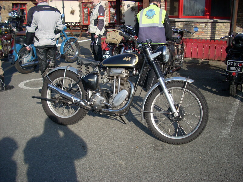 
AJS
