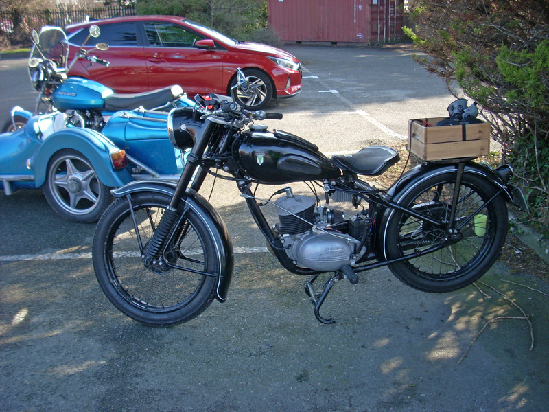 
DKW
